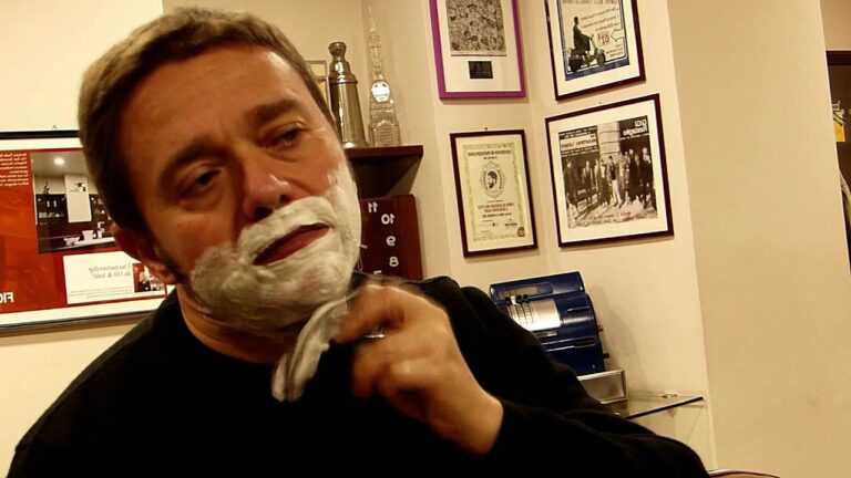 Barbieri a Mano Libera: Tecniche e Consigli Essenziali